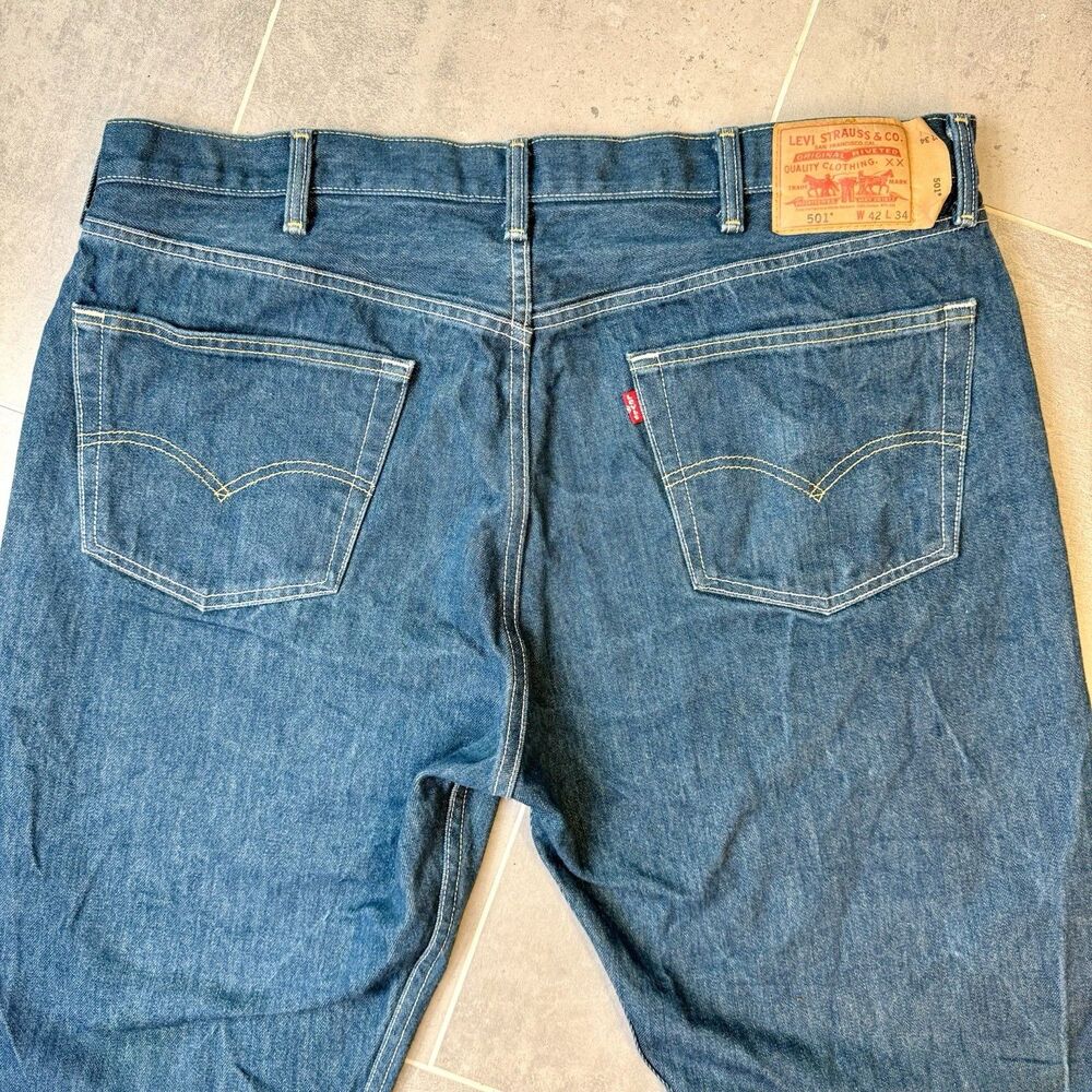 Levi's 501 Jeans Mens 42x34 Button Fly Dark Wash Made in Mexico Straight Fit